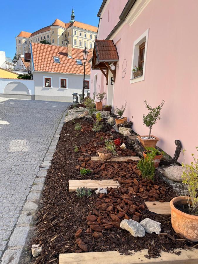 Apartmany Lavander Mikulov Exterior foto