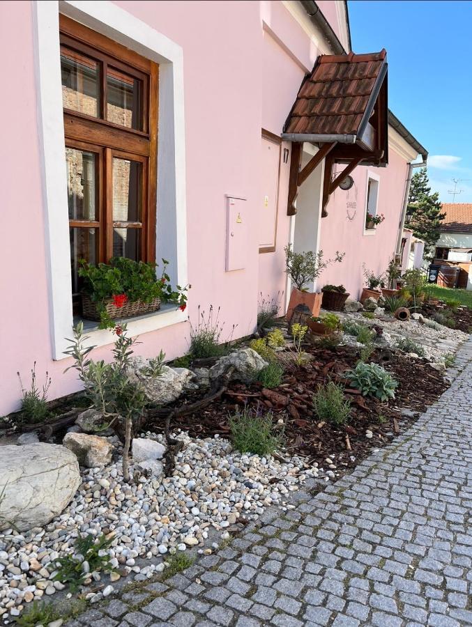 Apartmany Lavander Mikulov Exterior foto